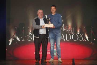 La temporada de Lucha Leonesa reconoció a los más destacados del deporte del cinto y la maña.