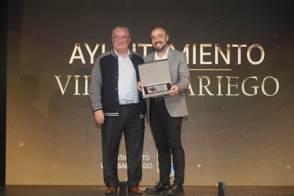 La temporada de Lucha Leonesa reconoció a los más destacados del deporte del cinto y la maña.