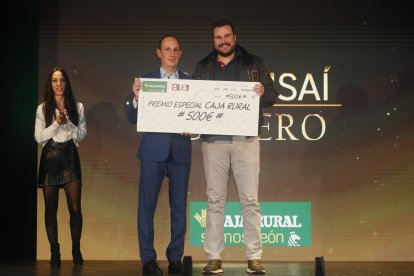 La temporada de Lucha Leonesa reconoció a los más destacados del deporte del cinto y la maña.
