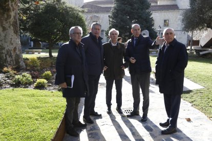 El parque del Cid se reabrió este viernes tras casi cinco meses de obras.