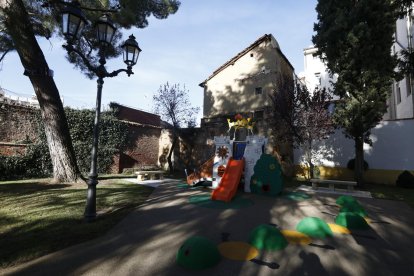 El parque del Cid se reabrió este viernes tras casi cinco meses de obras.
