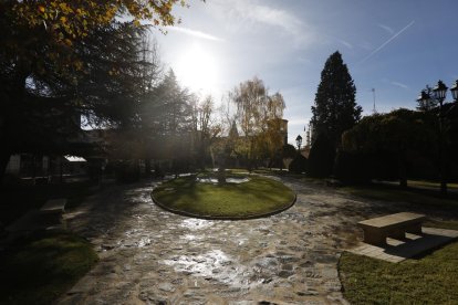 El parque del Cid se reabrió este viernes tras casi cinco meses de obras.
