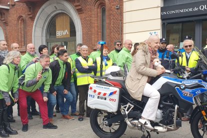 Moteros Solidarios homenajean a Lucía, una niña con cáncer.