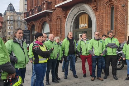 Moteros Solidarios homenajean a Lucía, una niña con cáncer.