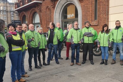 Moteros Solidarios homenajean a Lucía, una niña con cáncer.