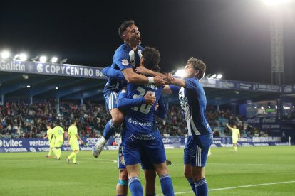 Las fotos de la victoria de la Deportiva contra el Amorebieta.