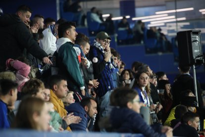 Las fotos de la victoria de la Deportiva contra el Amorebieta.