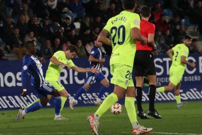 Las fotos de la victoria de la Deportiva contra el Amorebieta.