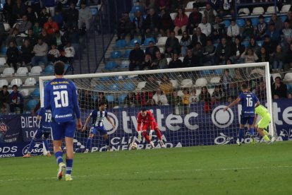 Las fotos de la victoria de la Deportiva contra el Amorebieta.