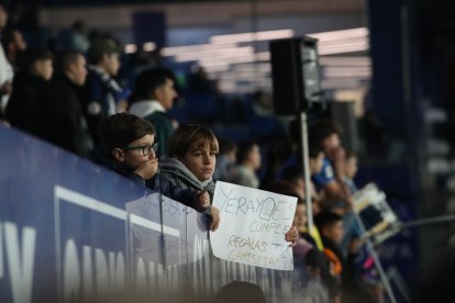Las fotos de la victoria de la Deportiva contra el Amorebieta.