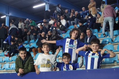 Las fotos de la victoria de la Deportiva contra el Amorebieta.