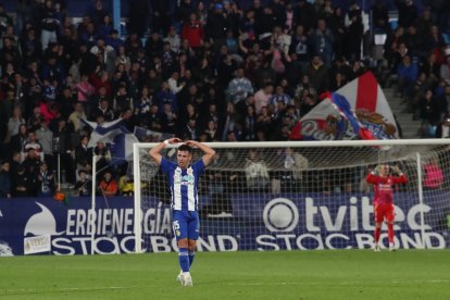 Las fotos de la victoria de la Deportiva contra el Amorebieta.