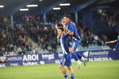 Las fotos de la victoria de la Deportiva contra el Amorebieta.