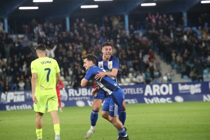 Las fotos de la victoria de la Deportiva contra el Amorebieta.