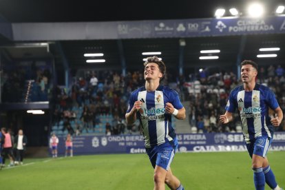 Las fotos de la victoria de la Deportiva contra el Amorebieta.