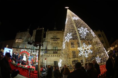 Encendido de las luces navideñas en Ponferrada.