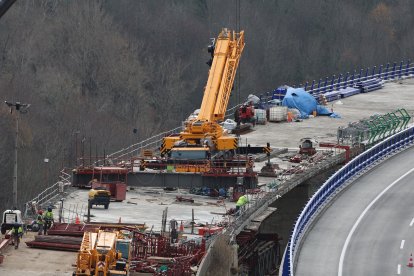 Estado de la nueva estructura de la A-6, este sábado.