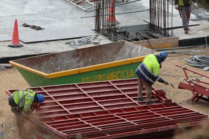 Estado de la nueva estructura de la A-6, este sábado.