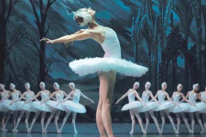 El Lago de los Cisnes, en el Teatro Gullón de Astorga.