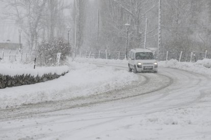 Nieve en Cármenes.