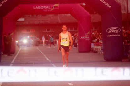 Los leoneses respondieron una vez más en la carrera que cierra el año.