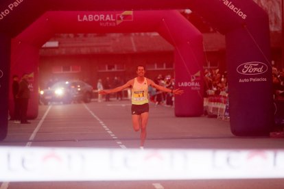 Los leoneses respondieron una vez más en la carrera que cierra el año.