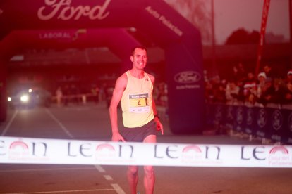 Los leoneses respondieron una vez más en la carrera que cierra el año.