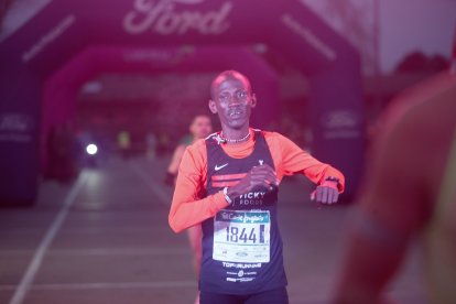 Los leoneses respondieron una vez más en la carrera que cierra el año.