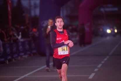 Los leoneses respondieron una vez más en la carrera que cierra el año.