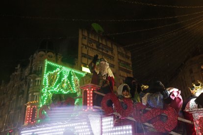 Cabalgata de los Reyes Magos en León.