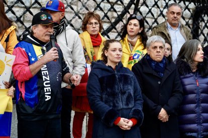 Celebración en León de una concentración de protesta en contra de la toma de posesión de Nicolás Maduro como presidente de Venezuela.