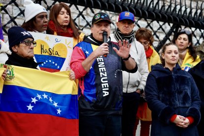 Celebración en León de una concentración de protesta en contra de la toma de posesión de Nicolás Maduro como presidente de Venezuela.
