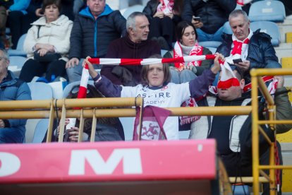 El partido con el que arrancó el año en el Reino de León finalizó en tablas (1-1) y con ambiente en la grada.
