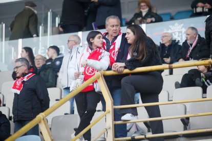 El partido con el que arrancó el año en el Reino de León finalizó en tablas (1-1) y con ambiente en la grada.