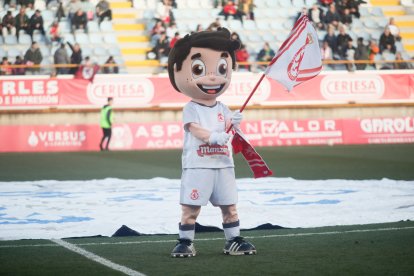 El partido con el que arrancó el año en el Reino de León finalizó en tablas (1-1) y con ambiente en la grada.