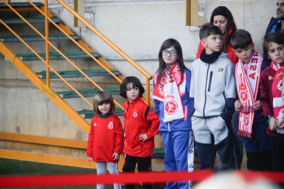 El partido con el que arrancó el año en el Reino de León finalizó en tablas (1-1) y con ambiente en la grada.