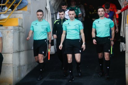 El partido con el que arrancó el año en el Reino de León finalizó en tablas (1-1) y con ambiente en la grada.