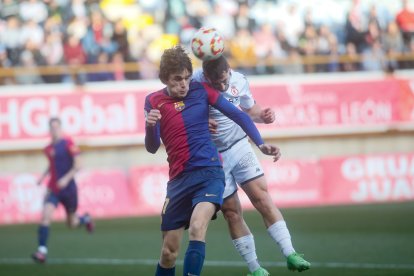 El partido con el que arrancó el año en el Reino de León finalizó en tablas (1-1) y con ambiente en la grada.