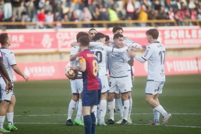 El partido con el que arrancó el año en el Reino de León finalizó en tablas (1-1) y con ambiente en la grada.