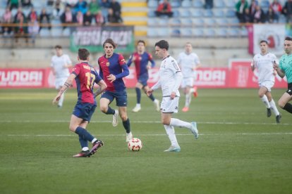 El partido con el que arrancó el año en el Reino de León finalizó en tablas (1-1) y con ambiente en la grada.