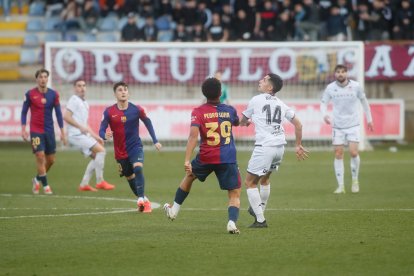 El partido con el que arrancó el año en el Reino de León finalizó en tablas (1-1) y con ambiente en la grada.