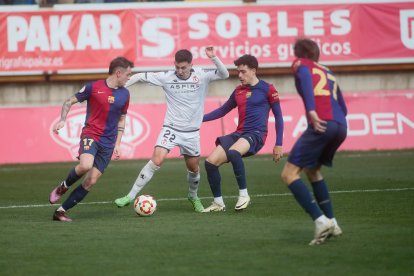 El partido con el que arrancó el año en el Reino de León finalizó en tablas (1-1) y con ambiente en la grada.