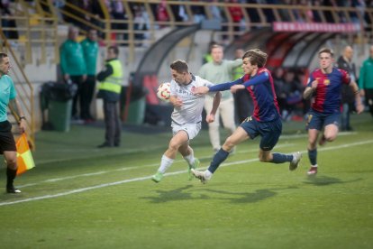 El partido con el que arrancó el año en el Reino de León finalizó en tablas (1-1) y con ambiente en la grada.