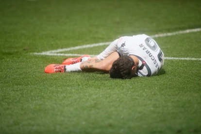 El partido con el que arrancó el año en el Reino de León finalizó en tablas (1-1) y con ambiente en la grada.
