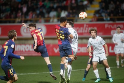 El partido con el que arrancó el año en el Reino de León finalizó en tablas (1-1) y con ambiente en la grada.