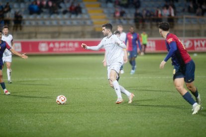 El partido con el que arrancó el año en el Reino de León finalizó en tablas (1-1) y con ambiente en la grada.