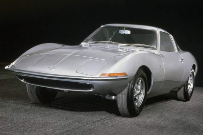 El deportivo GT de 1965 rompió moldes en los catálogos de Opel, junto con la primera generación del también icónico Manta.