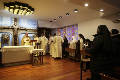 Bendición candelas y acto seguido una pequeña peregrinación.