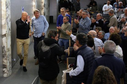 El secretario general electo del PSOE de Castilla y León, Carlos Martínez, participa en un encuentro con la militancia en León.