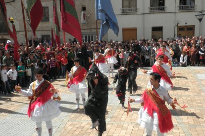 Los danzantes de Laguna de Negrillos.
